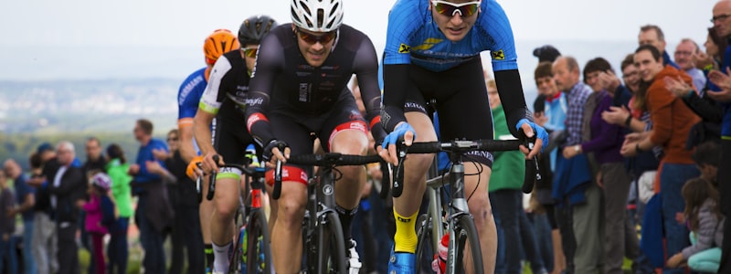 世界杯直播画面显示多镜头切换与实时比分