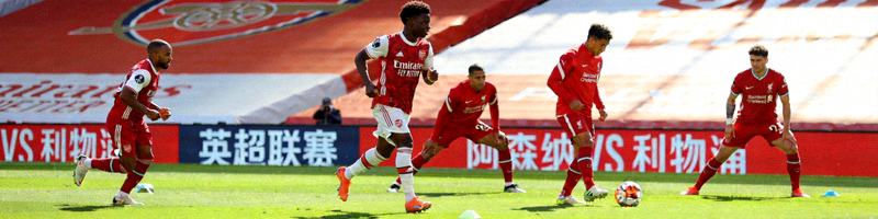 英超联赛阿森纳对阵利物浦的赛前热身